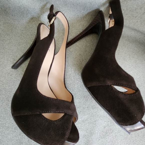 Guess Chocolate Brown Suede Stiletto Peep Toe Slingback Pumps 6M - Picture 4 of 9